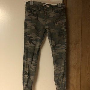 Brand: 711 Skinny , Size: 28 , Color: Camo